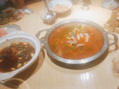 -野山舂·贵州现舂酸汤牛肉(鸿通城店)