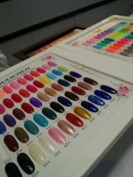 -美斯洛美甲美睫连锁店