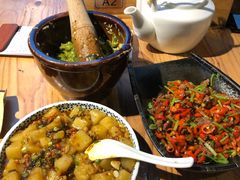 酸菜米豆腐-唐伯虎新派湘菜馆(石夏时代广场店)