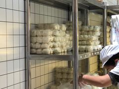 -白玉兰食品甜凤店(合生汇店)