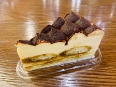 -瑞幸咖啡(绿地新都会9号楼店)