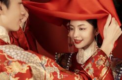 -挪娅婚纱摄影皇家会所