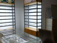 -LOGO眼镜·蔡司品牌折扣店(龙华清湖店)