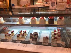 -花花卷卷·鲜食蛋糕(静安久光百货店)