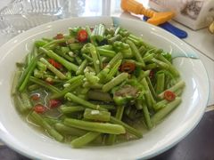 -峡谷农家乐饭店
