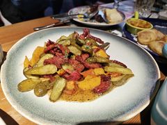 -米德维奇俄式西餐厅(西六道街店)