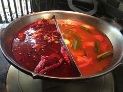 -湊湊火锅·茶憩(新中关购物中心店)