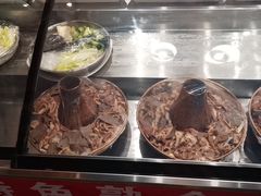 -溢心园香河肉饼总店