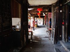 -丝绸小镇荻港古村