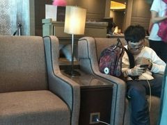 -中免(澳门机场免税店)