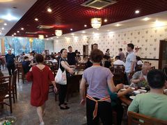 大堂-九尺赵老四鲜鹅肠火锅