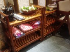 -老牌坊云南鱼豆花火锅(爱建店)