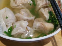 鲜肉虾仁馄饨-南城香(四路通店)