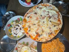 炸鸡拼盘-机器人火炉披萨(爱琴海店)