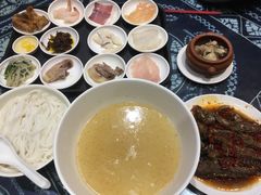 招牌特色过桥米线-建新园过桥米线(老街店)