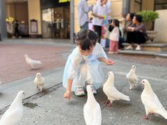 -王府井奥莱临潼小镇(临潼店)