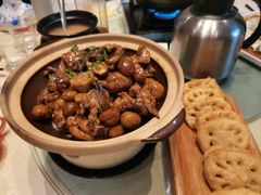 板栗烧仔鸡-莲餐厅·湖北菜·藕汤老手艺(愚园路店)