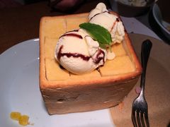 -童年小筑餐厅(申花路店)