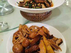 -老鼎万春卤菜(五代传承创始老店)