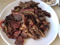 -闫家驴肉老店(华电一校店)