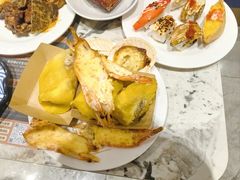 -金马门国际美食百汇(珞喻路店)