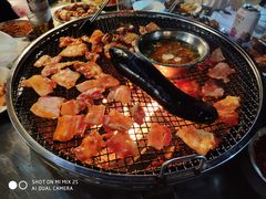 -小辣椒汤锅烧烤(温泉南街店)