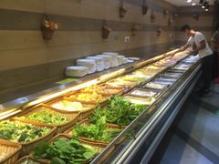 自助取餐区-蒙肥羊·酸汤潮牛·鲜牛肉火锅烤肉自助(岗顶店)