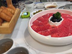 -洪氏嗨捞·广东猪肚鸡·椰子鸡火锅(西咸万象城店)