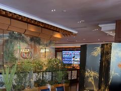 -八府香鸭·啫啫煲(华山路店)