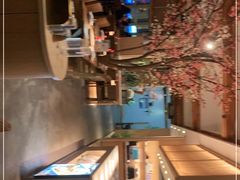 -蜜桃餐厅·伴山(湖滨商业街店)