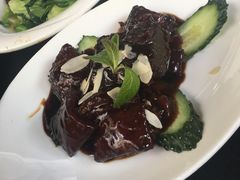 -河畔春天时尚餐厅