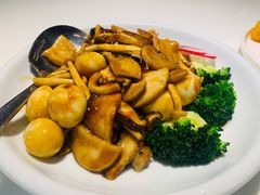 野山菌鹌鹑蛋-小放牛炒菜馆(裕华万达店)