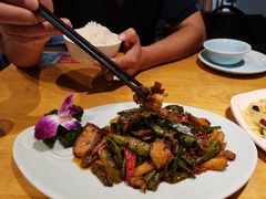 -嘉厨小馆(宜山路店)