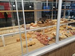 -焙丽拾光(麦凯乐直营店)