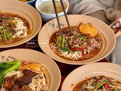 -方铲铲·成都板凳面(滨江银泰店)