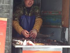 -梅记大块头爆鱼店(乍浦路店)