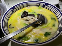 荠菜圆子汤-眷江南之小蓝鲸(王府大街店)