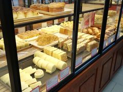 面包甜点陈列柜-鼎丰真(重庆路店)