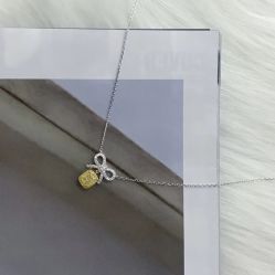 -威德钻石-克拉钻大本营(南京东路店)