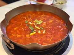 毛辣果非遗红酸汤-毛辣果·贵州红酸汤牛肉火锅(西单店)