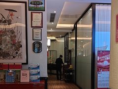 -醉辉皇上海之巅(上海中心大厦店)