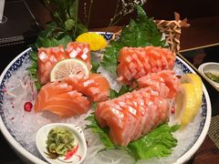 三文鱼腩-萤初高端日料王(曲江银泰店)