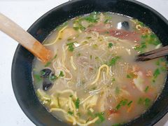 -牛汤哥慢熬牛肉汤(五道口店)