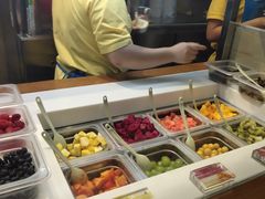 -三佰瑞冻酸奶(凯德MALL店)