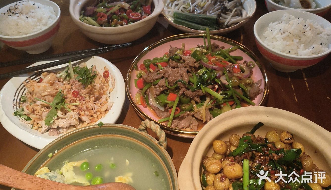 这种小酒馆，I人也可以微醺了
