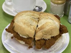 猪扒包-胜利茶餐室