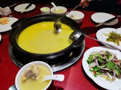 -蜀中吴养生板栗鸡(会展店)