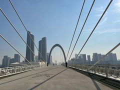 -南京眼步行桥