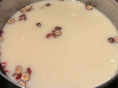 -尚尚仙·酸汤猪手·猪肚鸡火锅(华联万柳购物中心店)