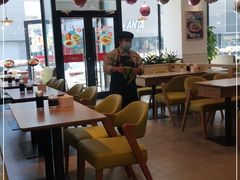 大堂-李先生牛肉面大王(营口大润发店)
